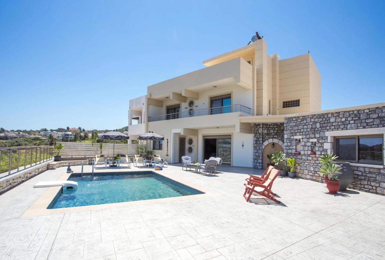 Des & Coo Luxury Villa With Private Pool Фалираки Экстерьер фото